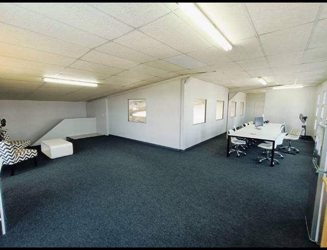 INDUSTRIAL PROPERTY TO RENT IN HALFWAY HOUSE